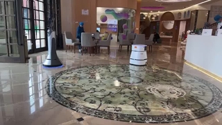 COMMERCIAL SCRUBBER ROBOT C2